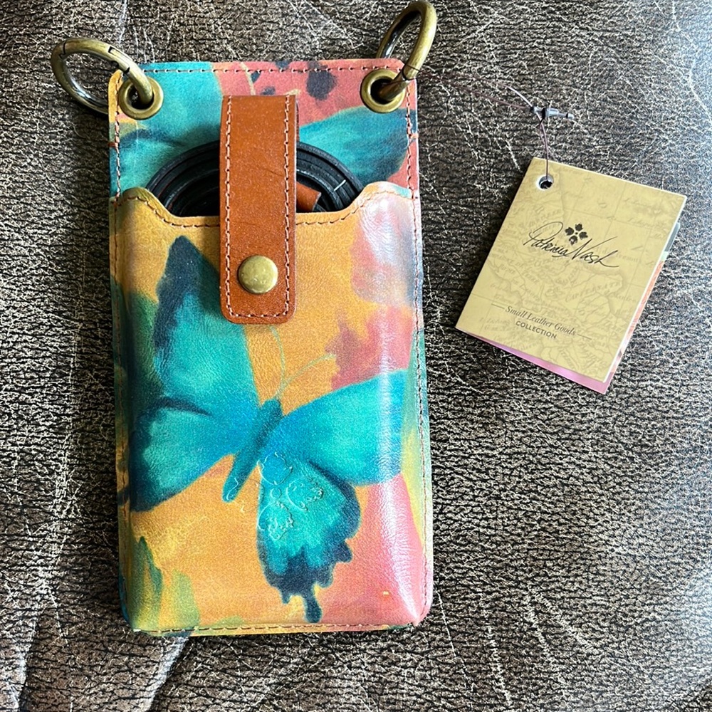 NWT Patricia Nash phone-crossbody purse
